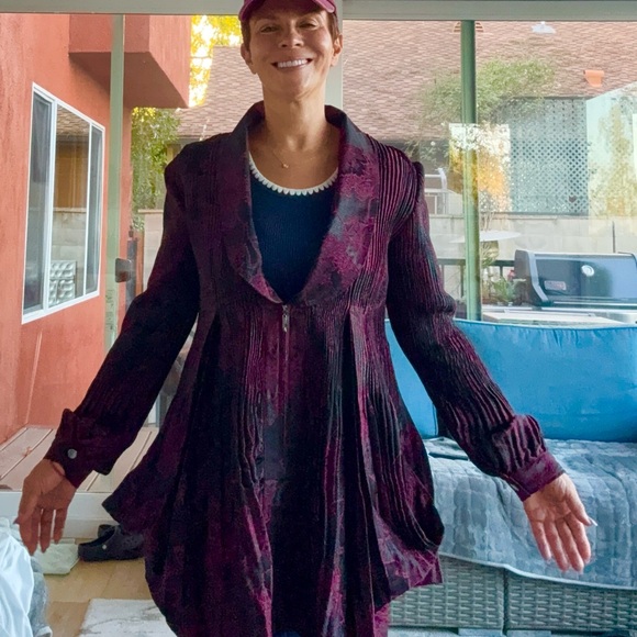 Regal Burgundy Blazer by Lindi - Picture 6 of 16